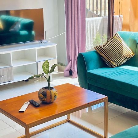 Eika Suites At Acacia Кампала Экстерьер фото